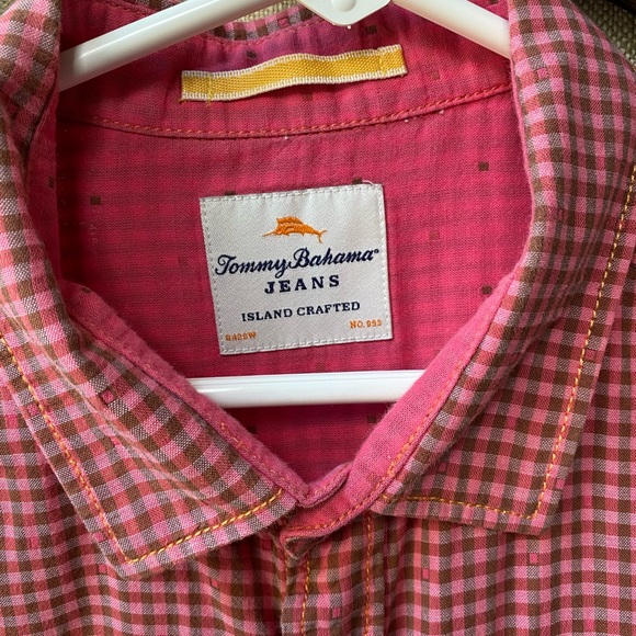 Tommy Bahama camp shirt - Picture 2 of 3